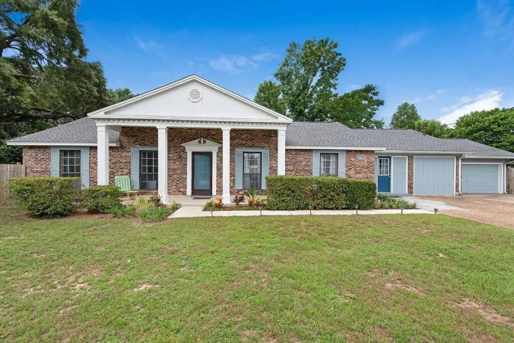 Quiet Relaxing Home - Close To Downtown & Beach 4Br-2Bt Pensacola Eksteriør bilde